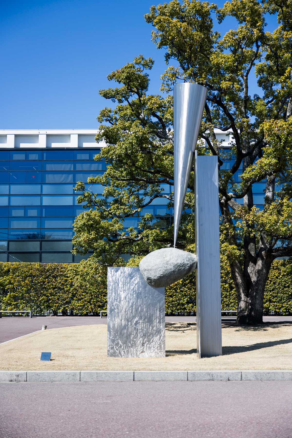 企業ミュージアムの最新形!? 西三荘駅前に松下幸之助歴史館あり 2