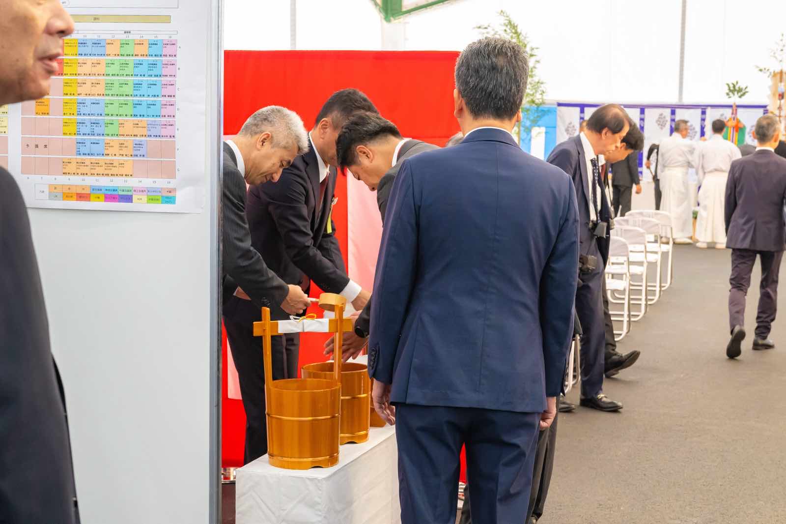 広島県の基町相生通地区第一種市街地再開発事業、安全祈願祭・起工式の様子