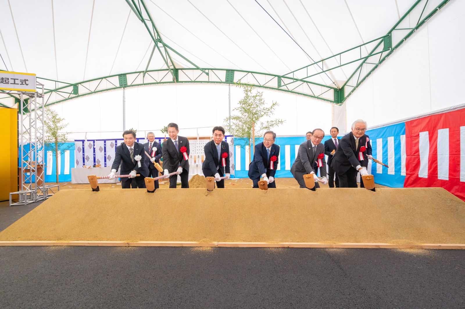広島県の基町相生通地区第一種市街地再開発事業、安全祈願祭・起工式の様子