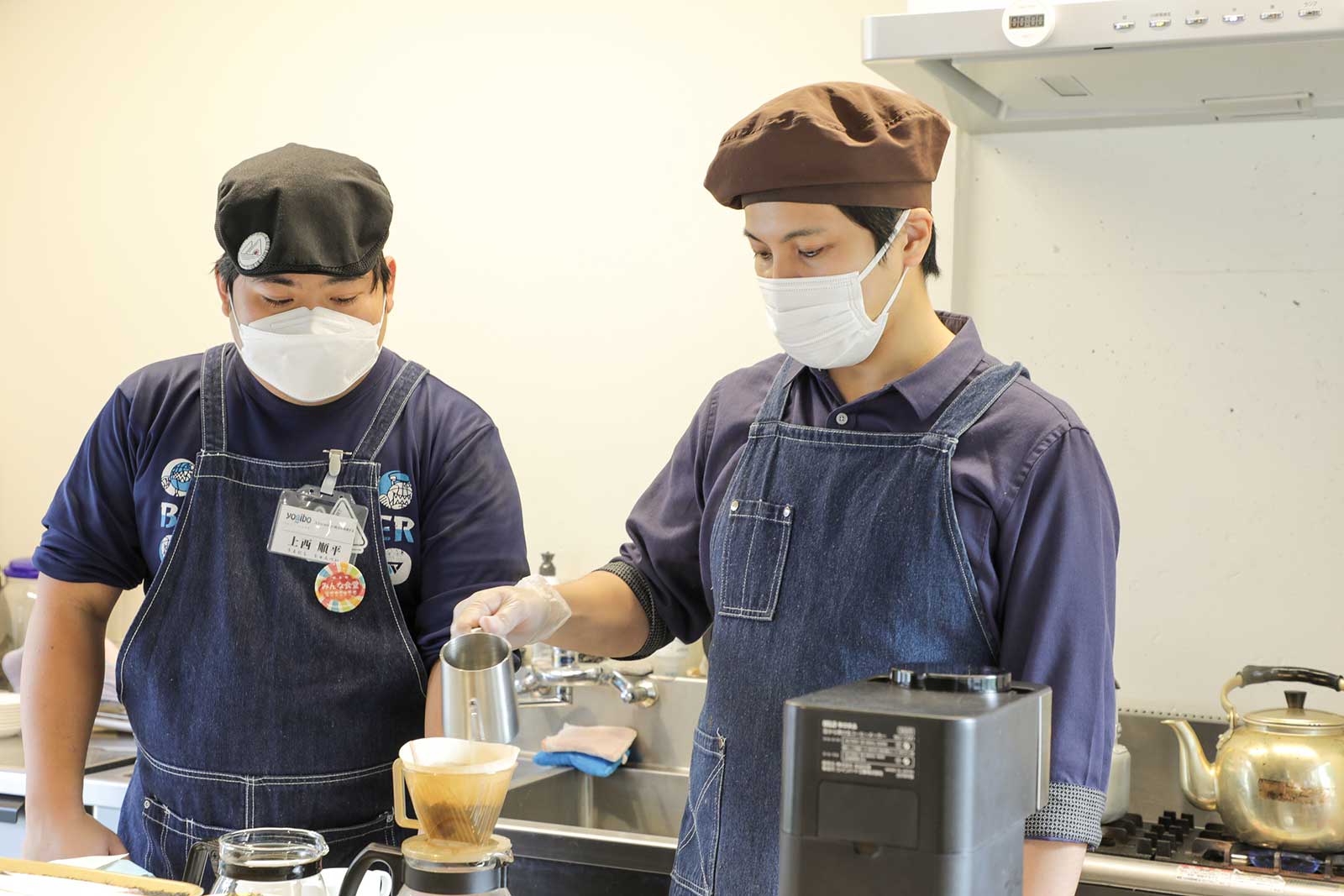 大阪南部にある泉北桃山台一丁団地のももポートにある木曜カフェ、スタッフさんたち