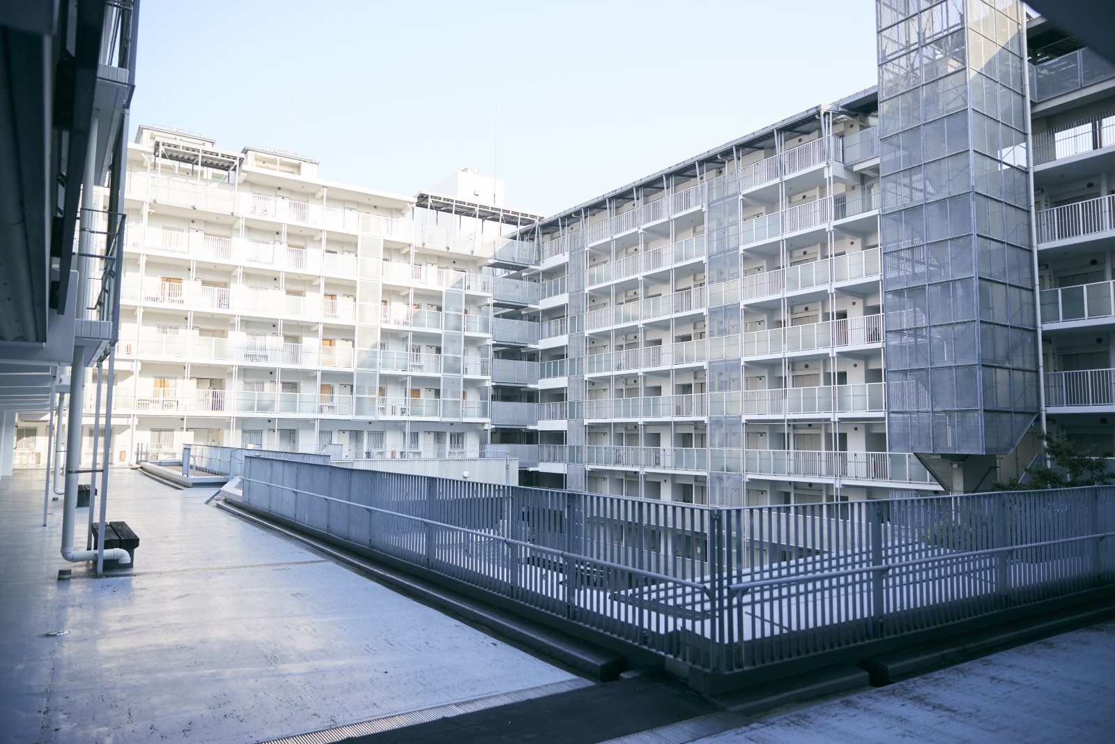 市営住宅の共用スペース