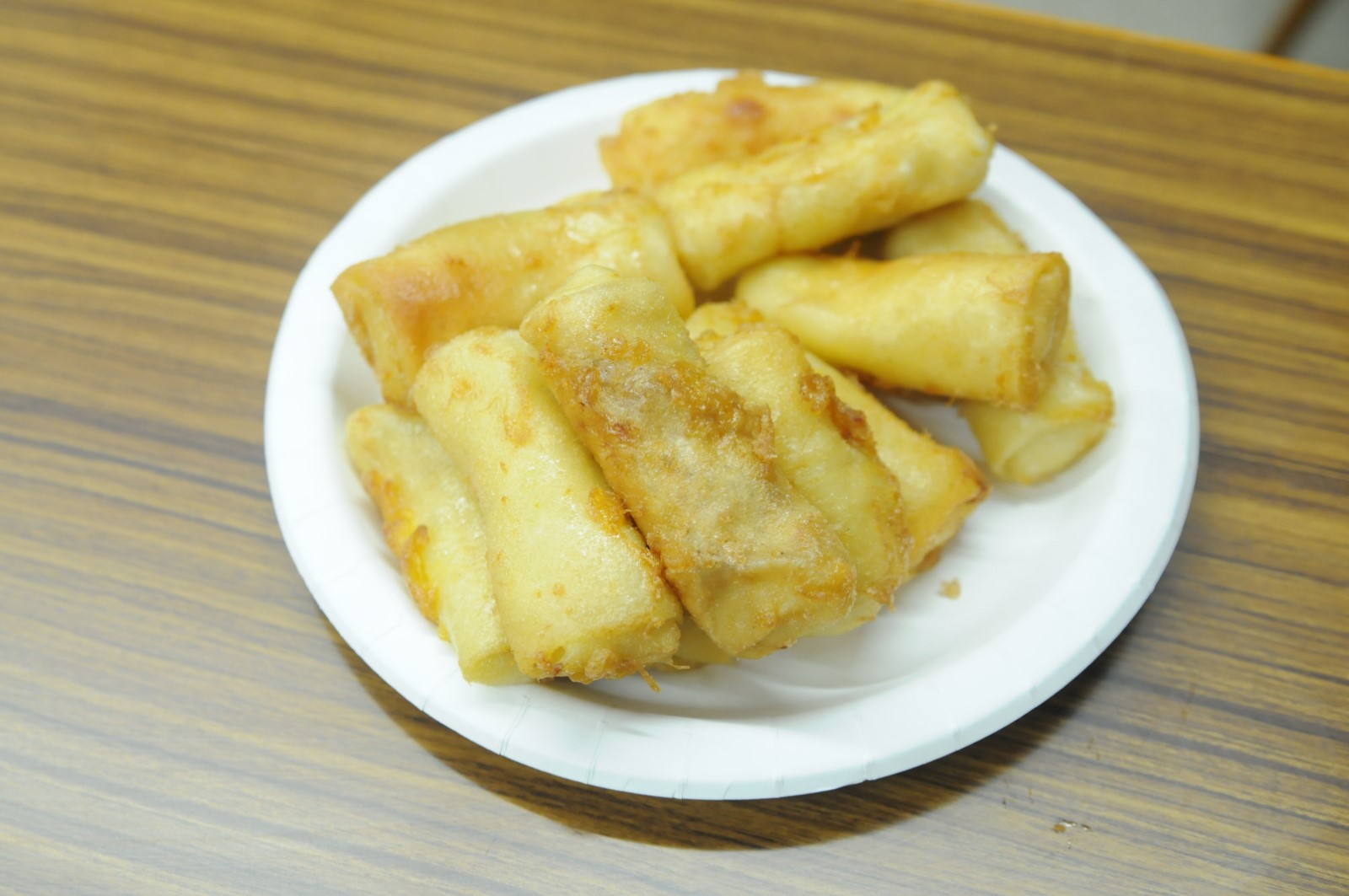 インドネシア料理のソーシス・ソロ（チキンソーセージ）