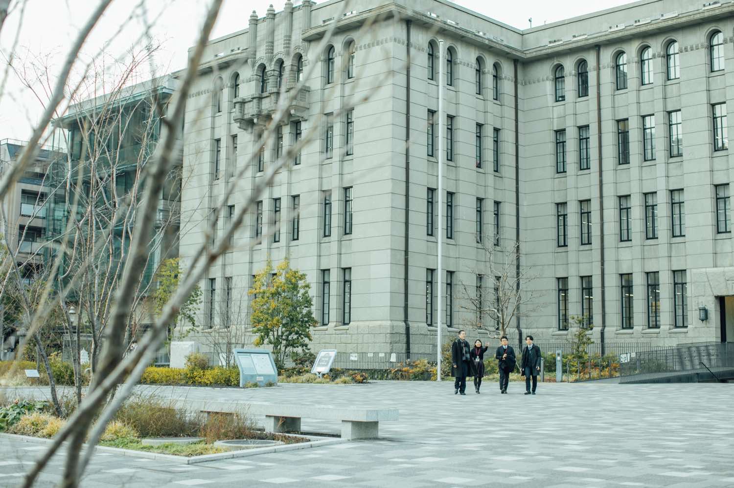 市役所前広場