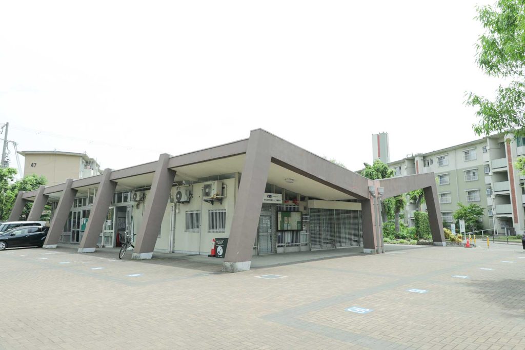 助松団地集会所。
