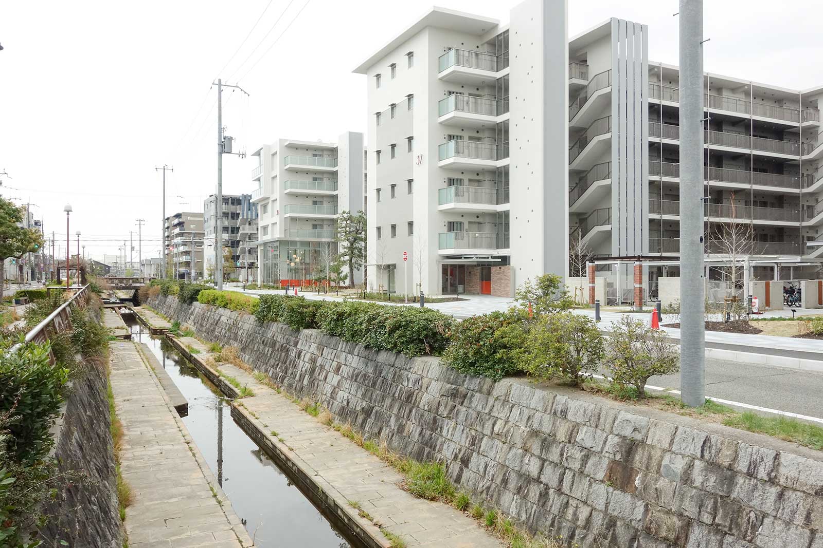 浜甲子園なぎさ街団地新築棟の様子