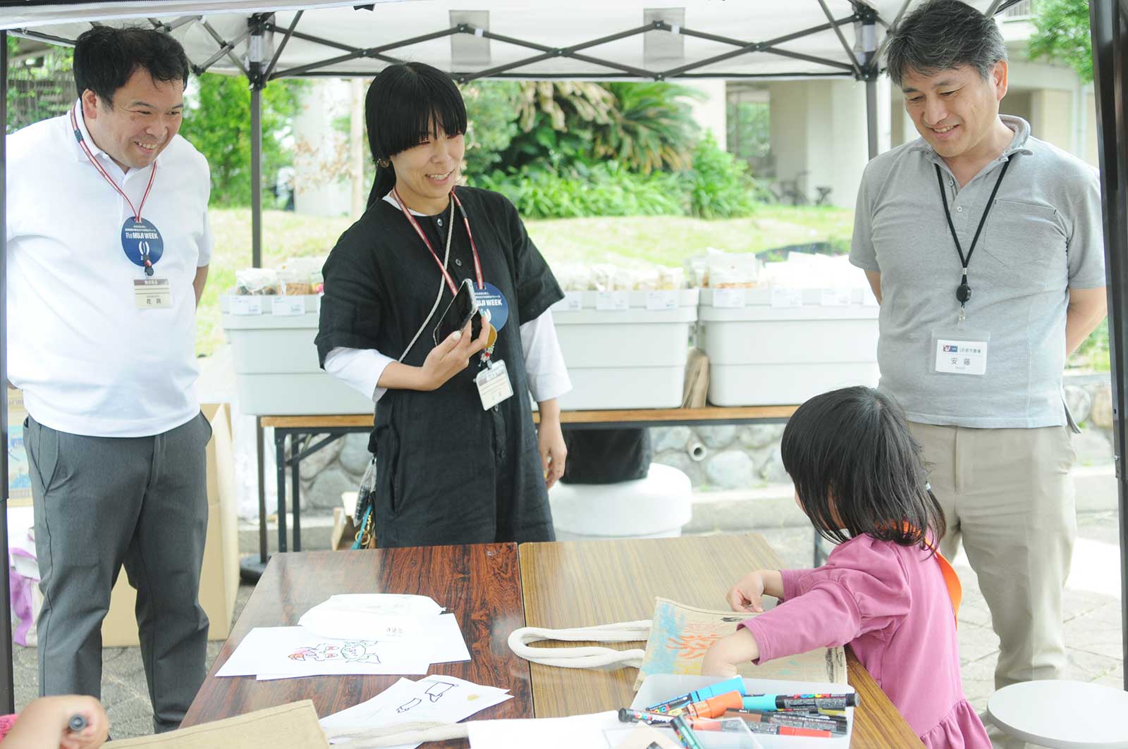 ワークショップ「ジュートマイバッグにポスカで自由に絵を描こう」